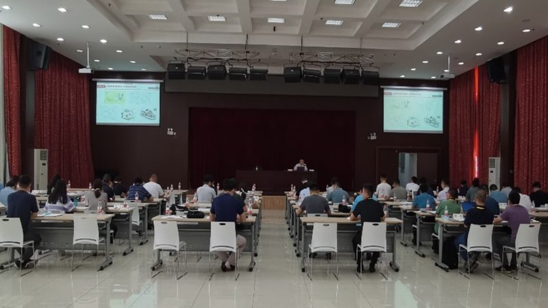 揭秘管理培训公司排名背后的真相：价格与价值的平衡